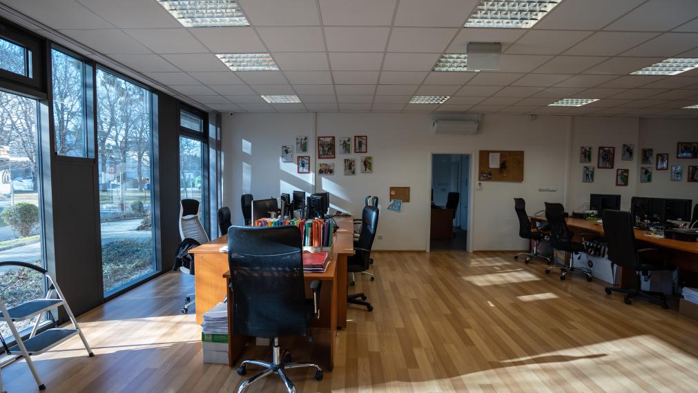 Reprezentatívne priestory na prenájom - 200 m2, Košice - Juh